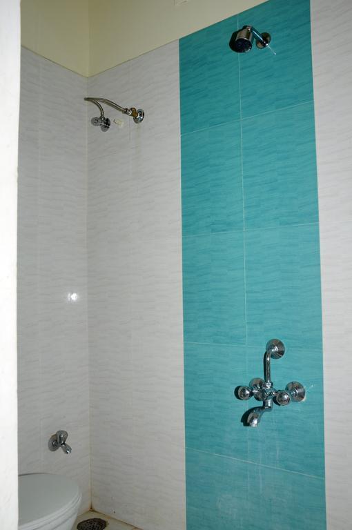 Hotel Agarala Residency Tirupati Quarto foto