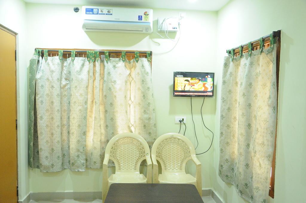 Hotel Agarala Residency Tirupati Quarto foto